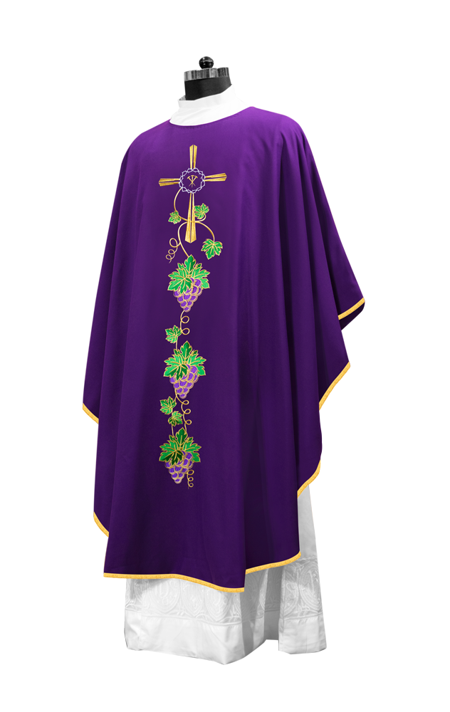 Gothic chasuble adorned with Grape clusters