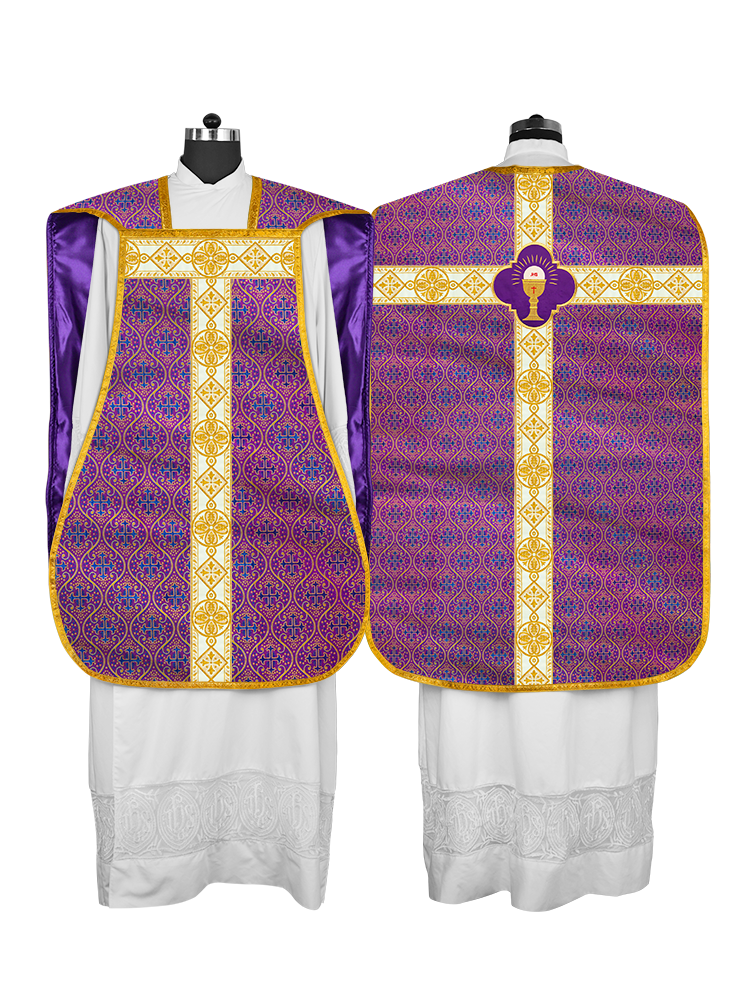 Vestimenta con espalda de violín y motivo bordado 