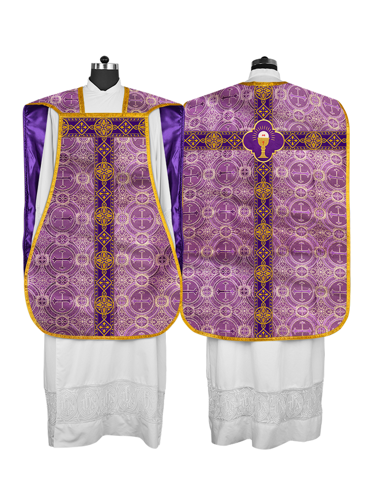 Vestimentas de casulla romana con orfebrería trenzada 