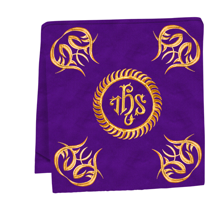 Ornate mass Set with Embroidered trims and motif