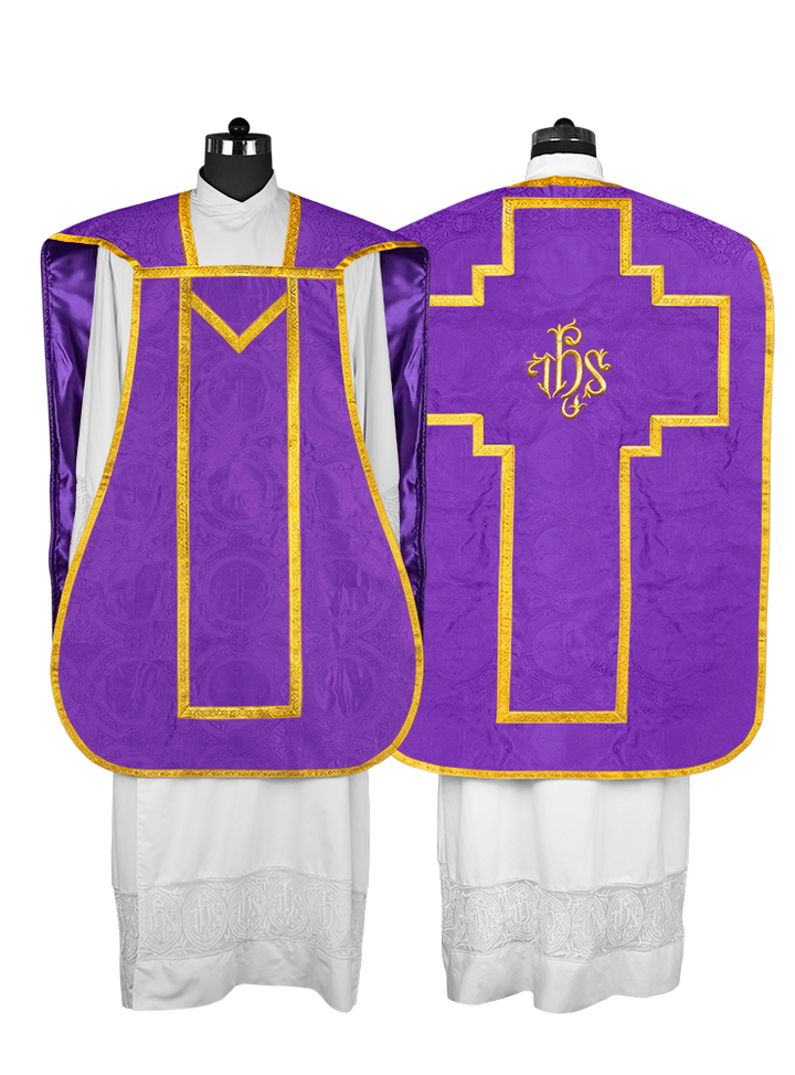 Roman Chasuble with adorned motif