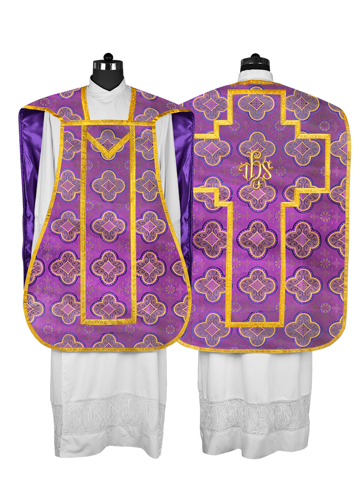 Roman Chasuble with adorned motif