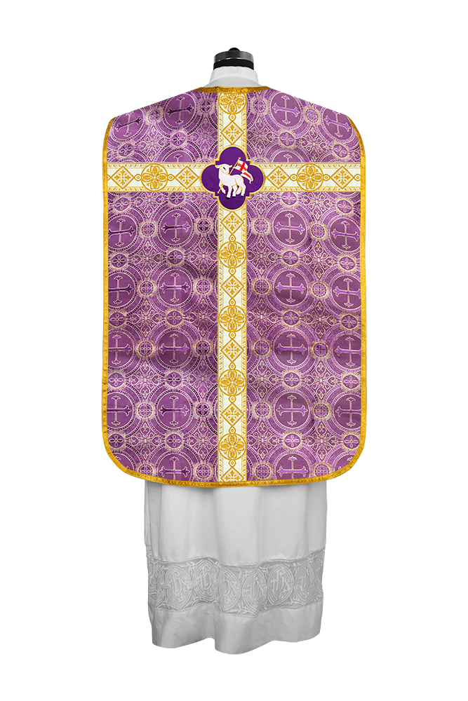 Vestimenta con espalda de violín y motivo bordado 