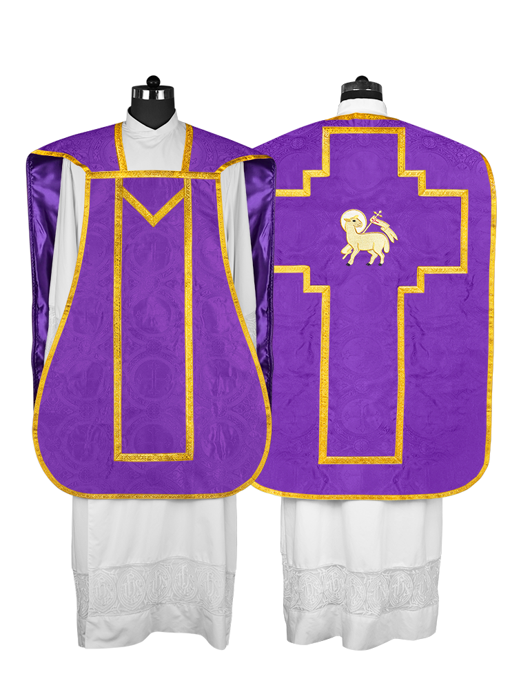 Roman Chasuble with adorned motif