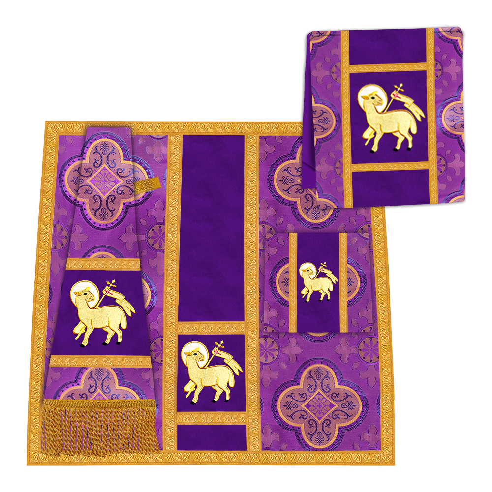 Roman Chasuble with adorned motif