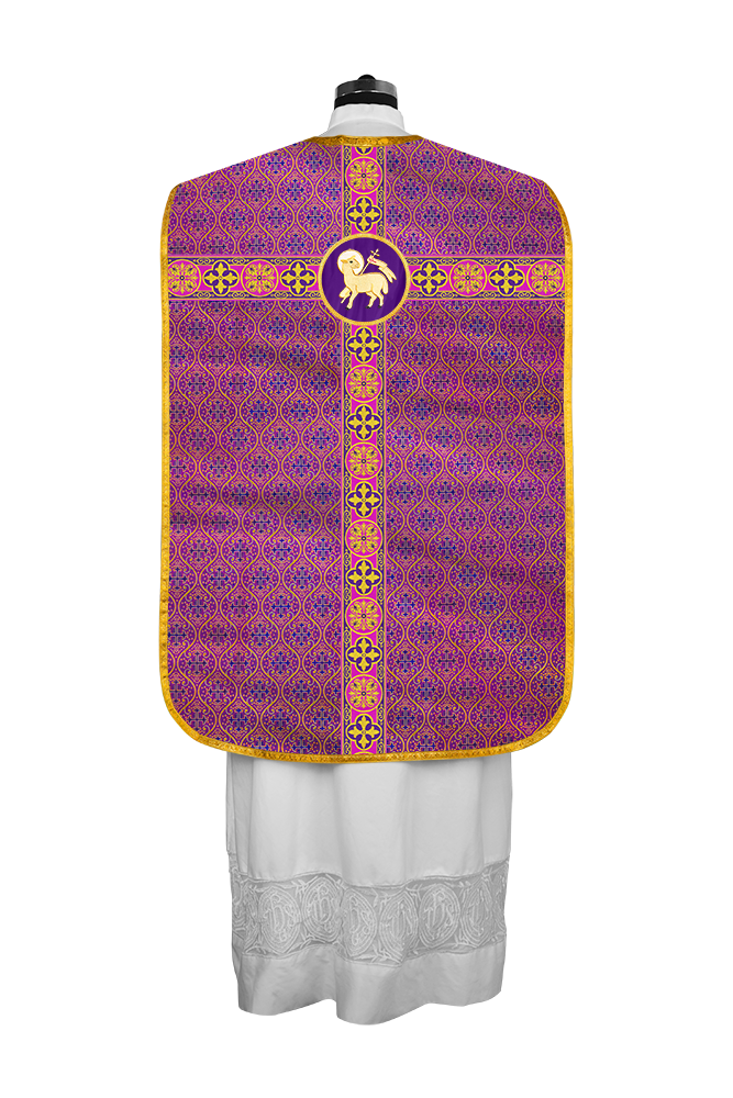 Vestidura romana con espalda de violín, motivos y ribetes trenzados 