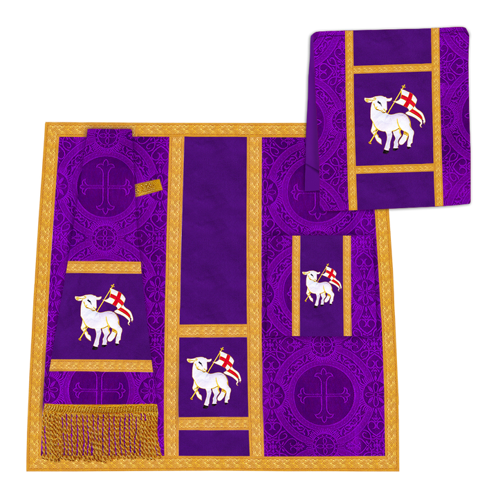 Casulla romana con trenzas tejidas