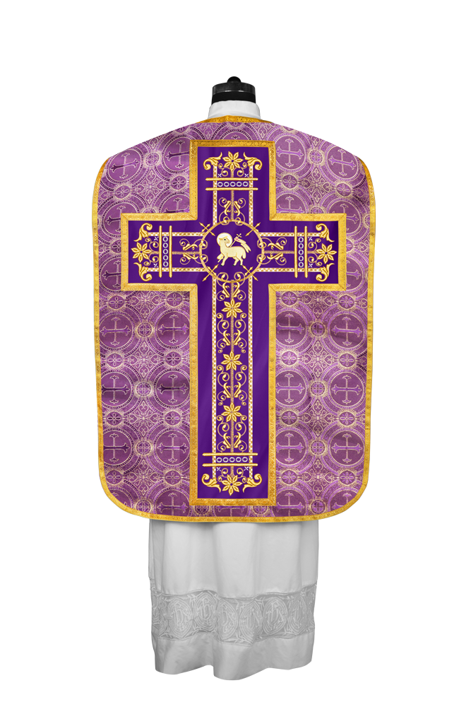 Vestimentas católicas con espalda de violín 