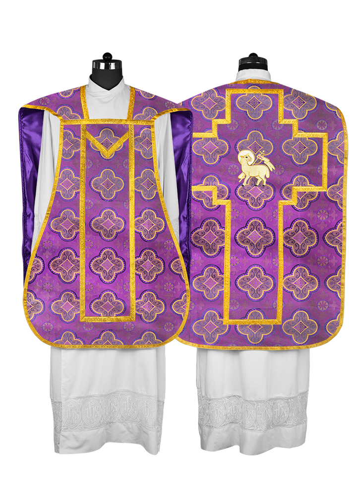 Roman Chasuble with adorned motif