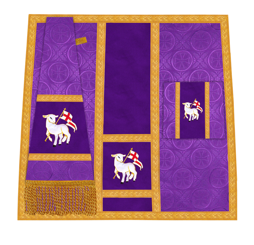 Mass Set adorned with Liturgical Motif