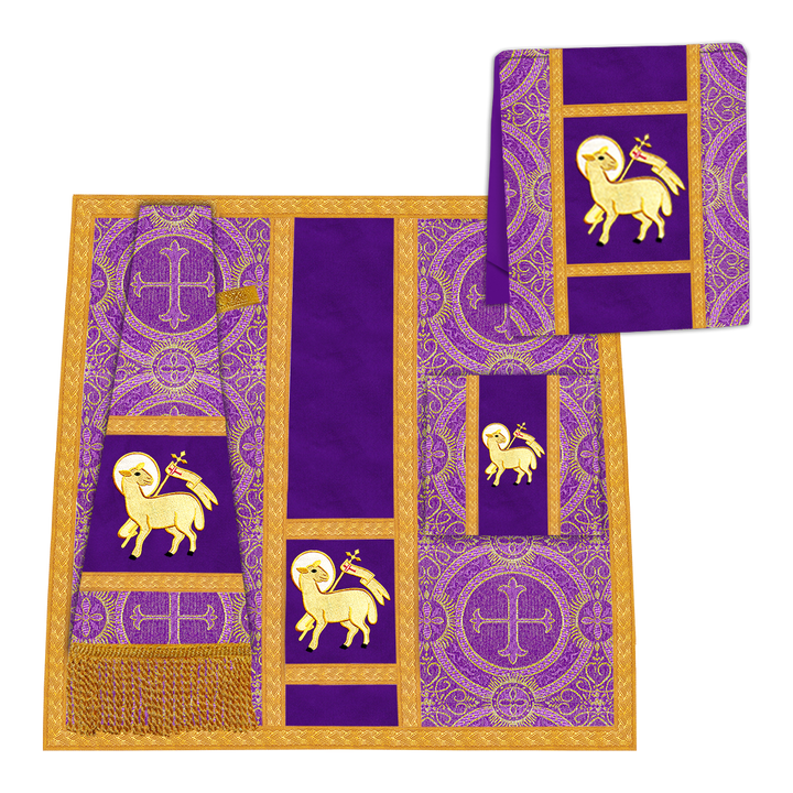 Roman Chasuble with adorned motif