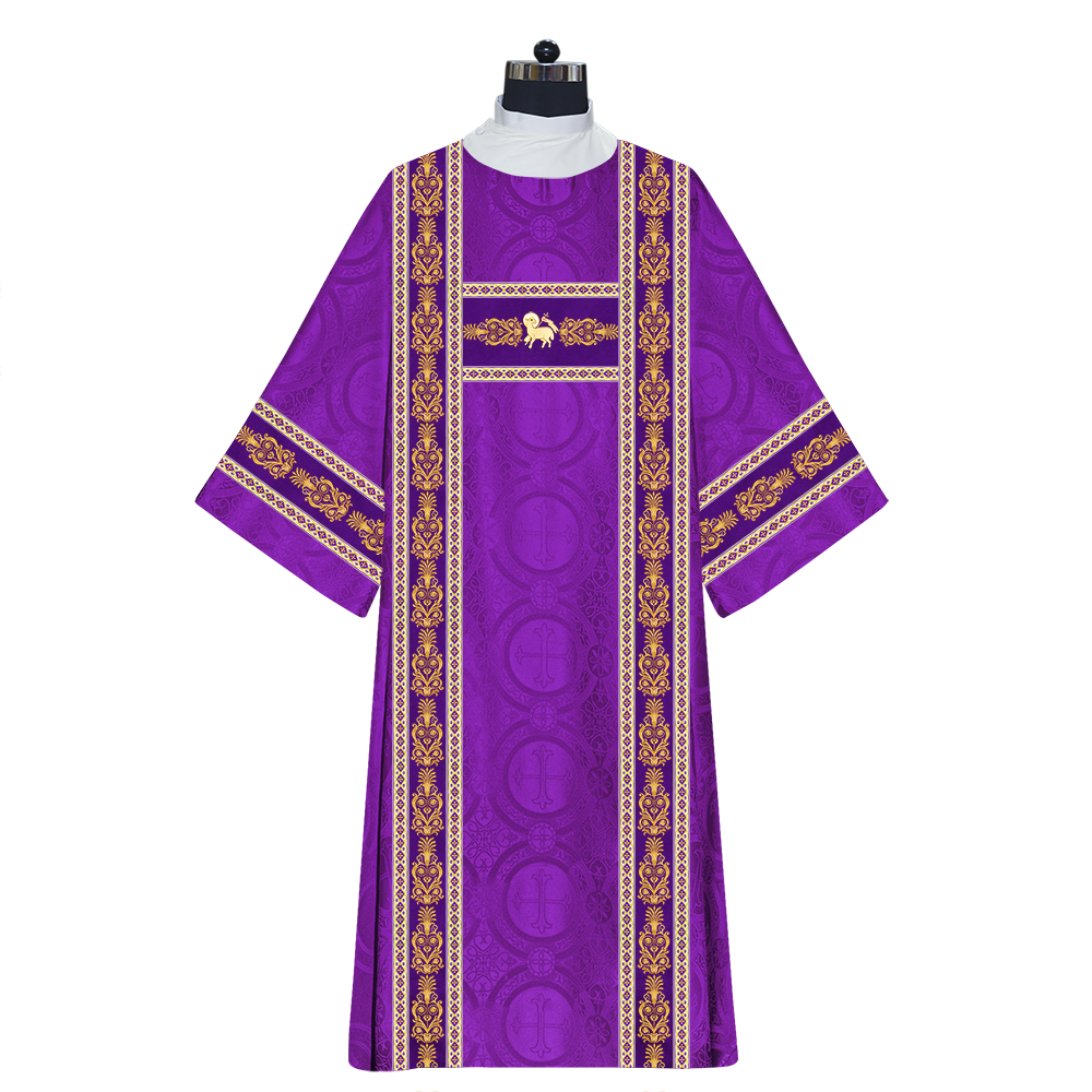 Dalmatics Vestments With Embroidered motifs