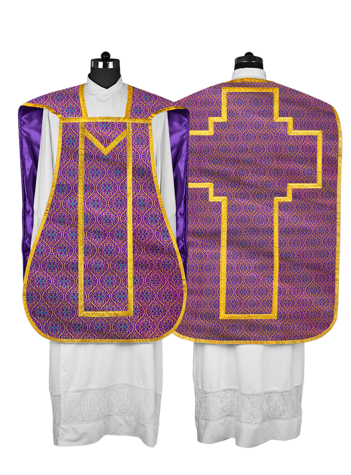 Roman Chasuble with adorned motif