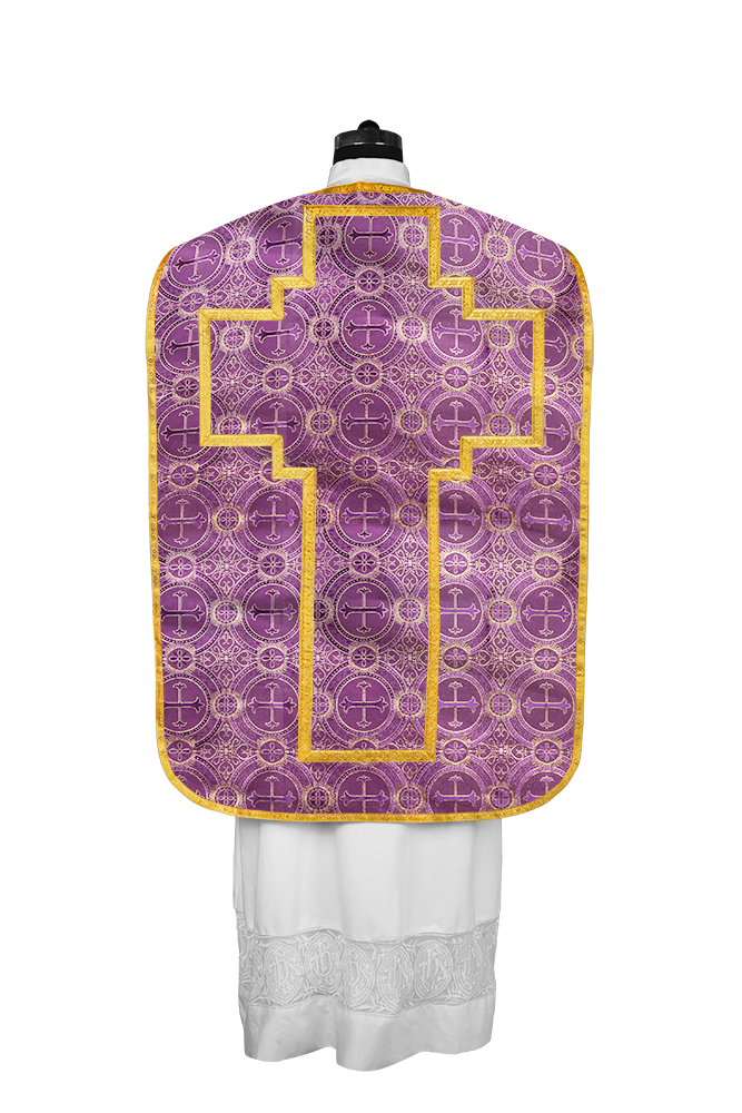 Roman Chasuble with adorned motif