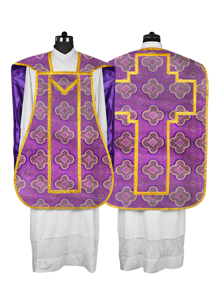 Roman Chasuble with adorned motif