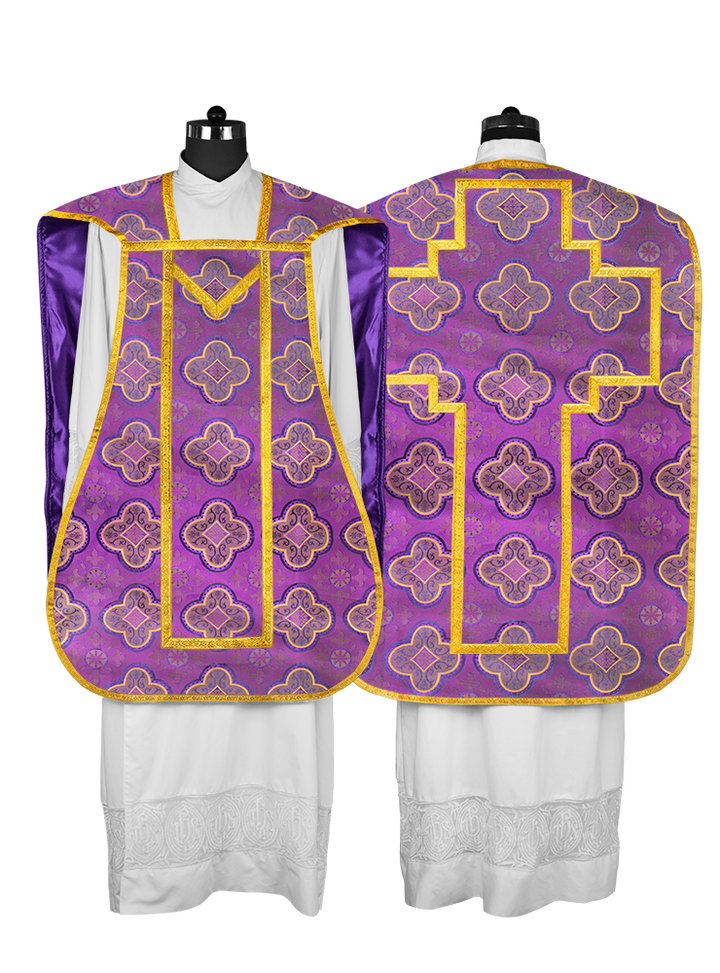 Roman Chasuble with adorned motif