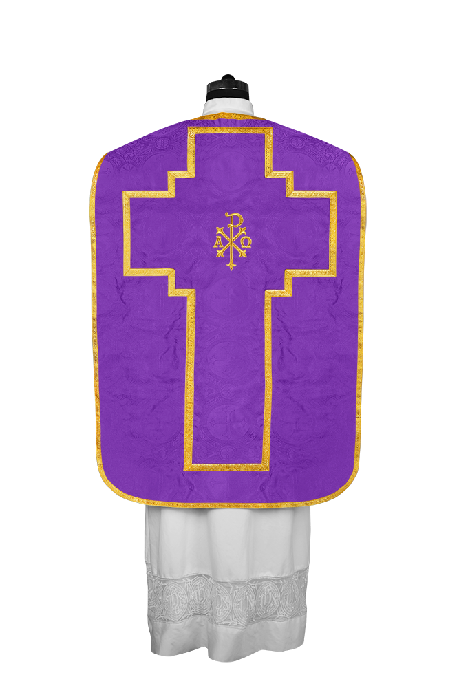 Roman Chasuble with adorned motif