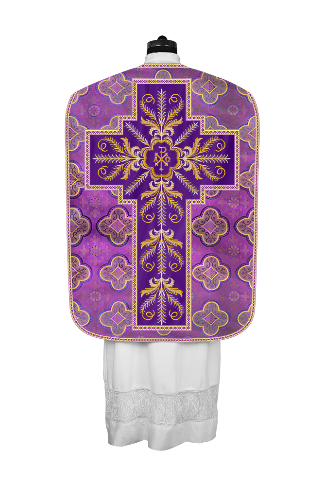 Casulla romana con orfebrería detallada 