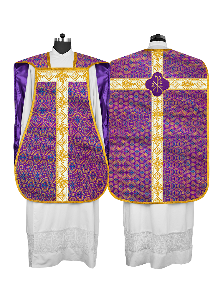 Vestimenta con espalda de violín y motivo bordado 