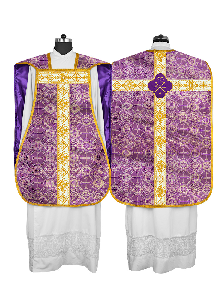 Vestimenta con espalda de violín y motivo bordado 