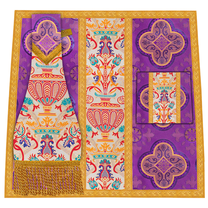 Coronation Tapestry with Roman Highline Mass Set