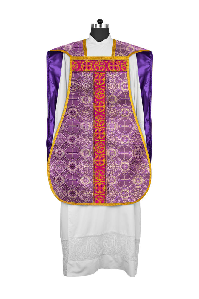 Casulla romana con motivo espiritual y trenzas ornamentadas 