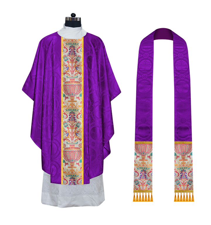 Gothic Chasubles in Coronation Tapestry