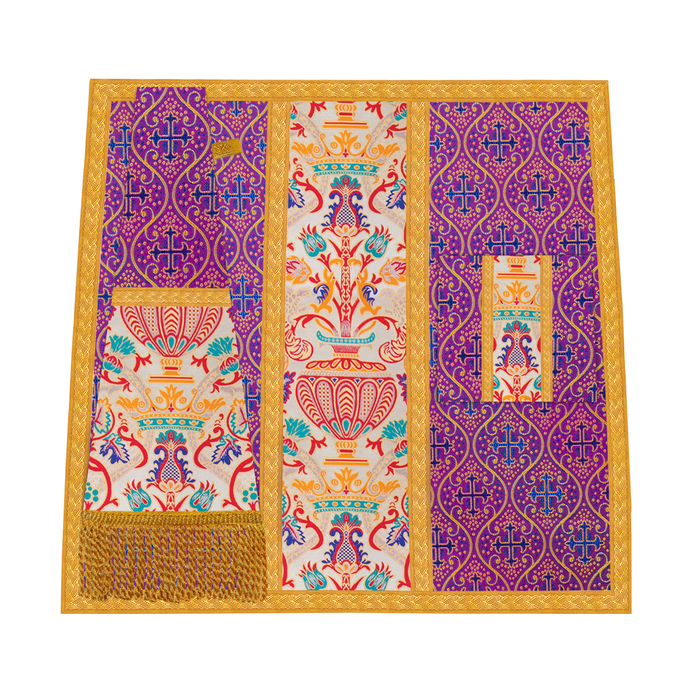 Coronation Tapestry with Gothic Highline Mass Set