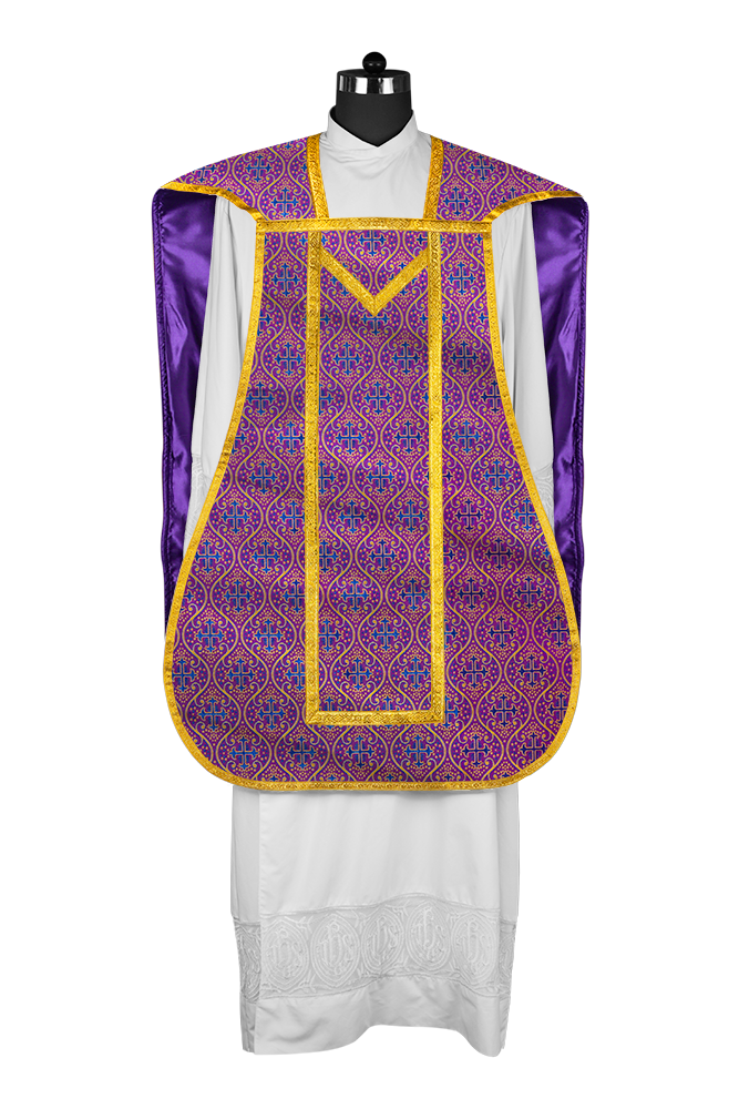 Roman Chasuble with adorned motif