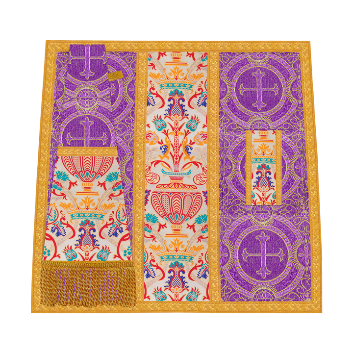 Coronation Tapestry with Gothic Highline Mass Set