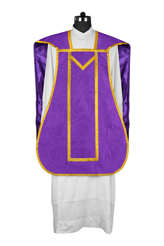 Roman Chasuble with adorned motif
