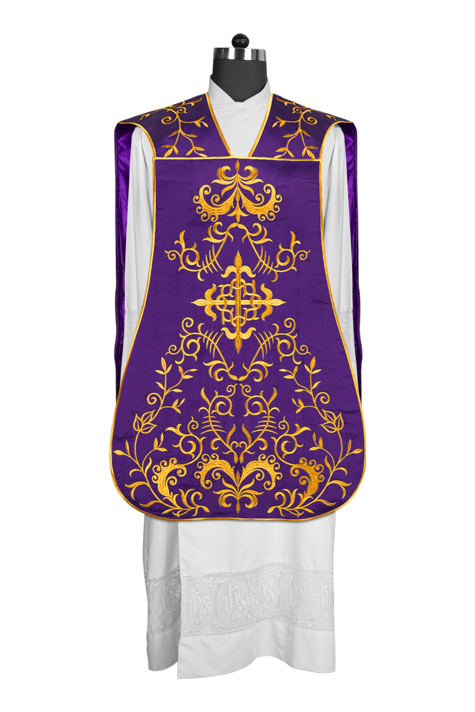 Casulla romana con bordados adornados 