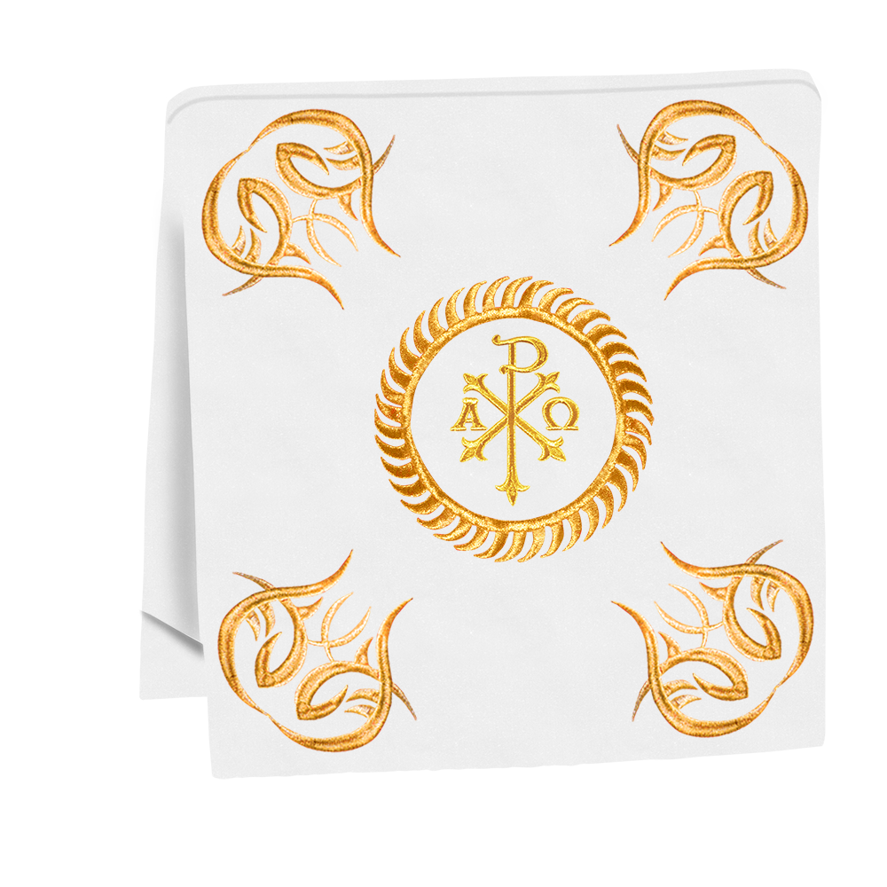 Ornate mass Set with Embroidered trims and motif