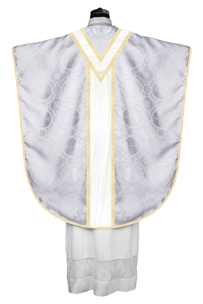 Casulla borromea adornada con trenzas tejidas 