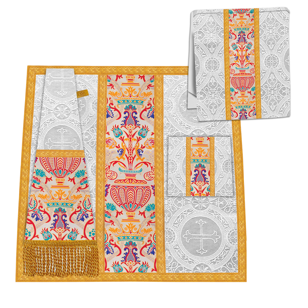 Gothic Chasubles in Coronation Tapestry