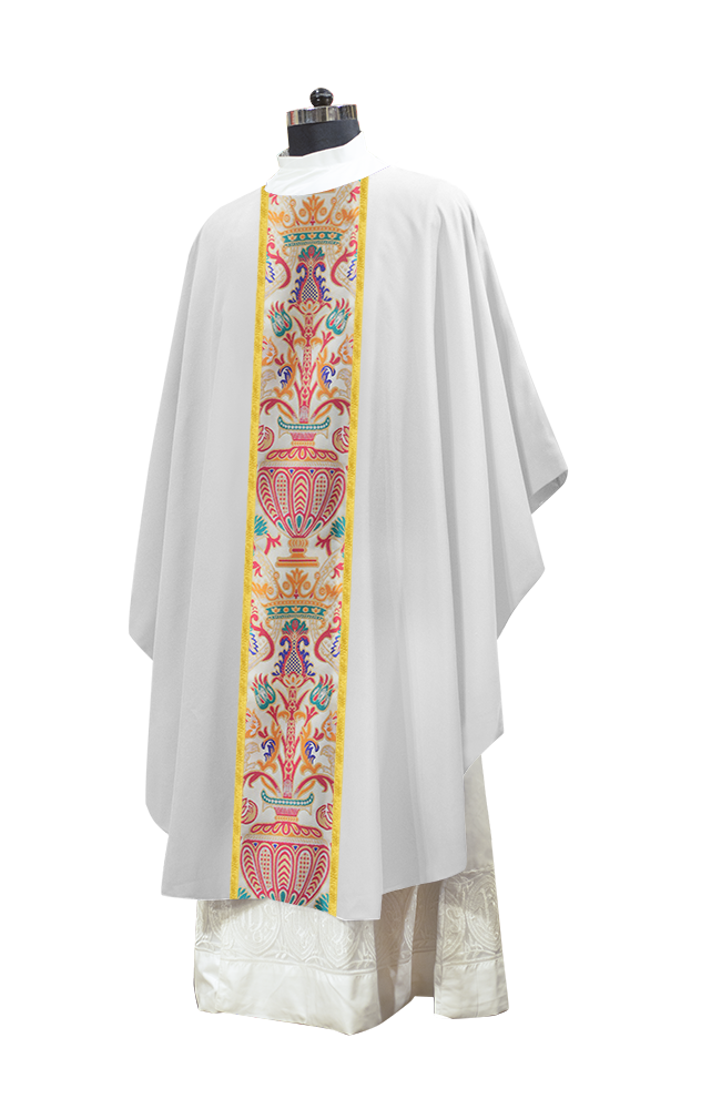 Gothic Chasubles in Coronation Tapestry