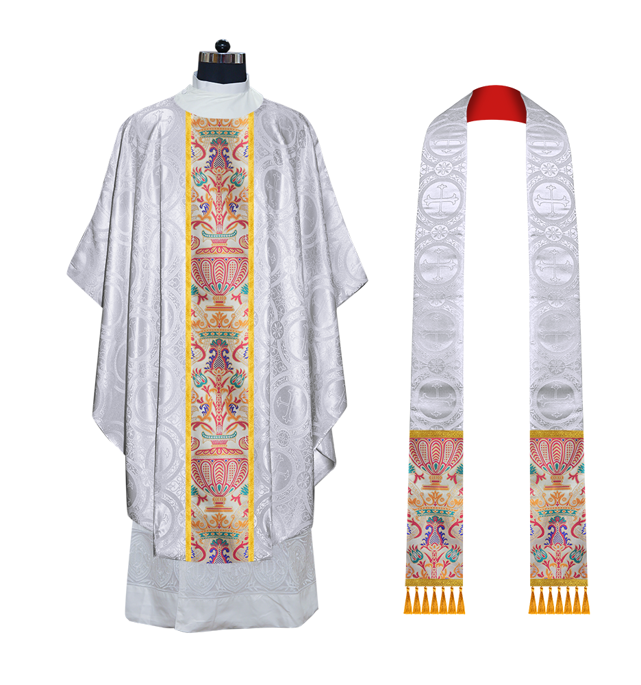Gothic Chasubles in Coronation Tapestry