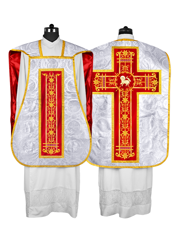 Vestimentas católicas con espalda de violín 