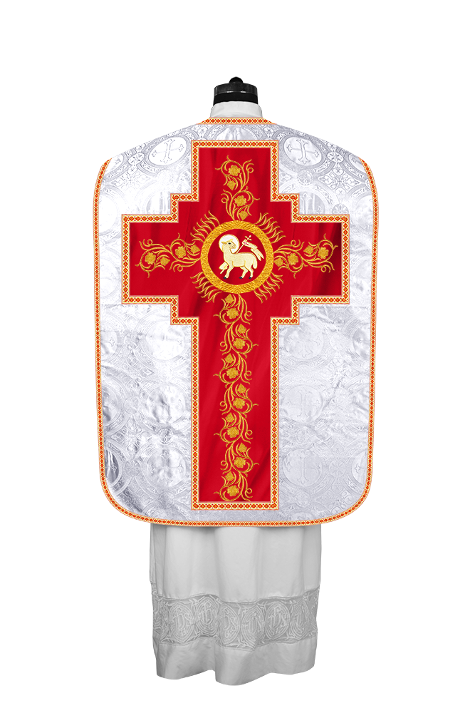 Casulla romana con bordados y adornos de uvas 
