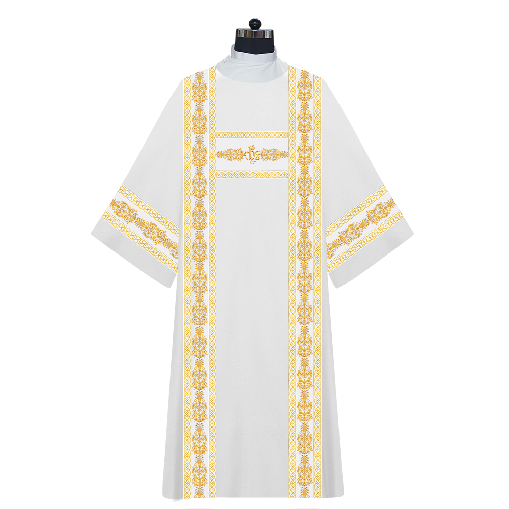 Dalmatics Vestments With Embroidered motifs