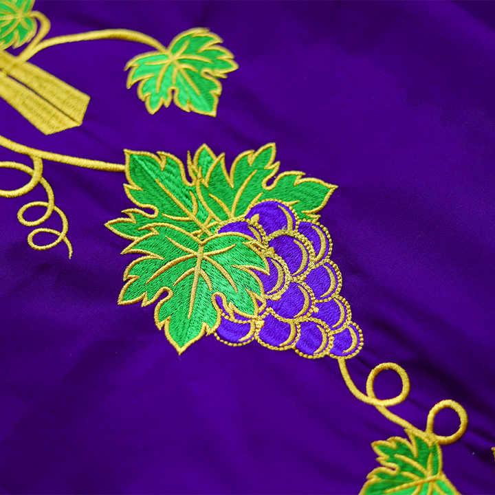 Gothic chasuble adorned with Grape clusters