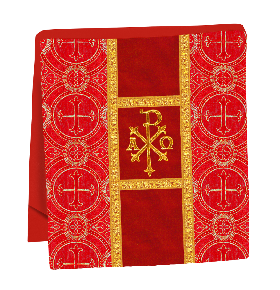 Roman chasuble adorned with lace