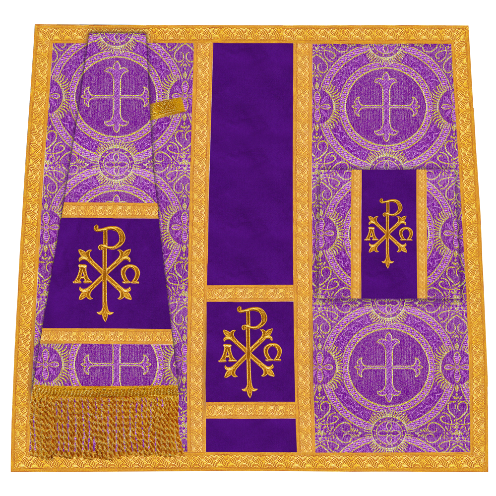 Roman chasuble adorned with lace